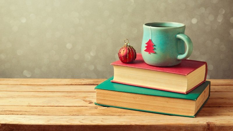 5 Ways to Promote Your Book During the Holidays and Boost Sales